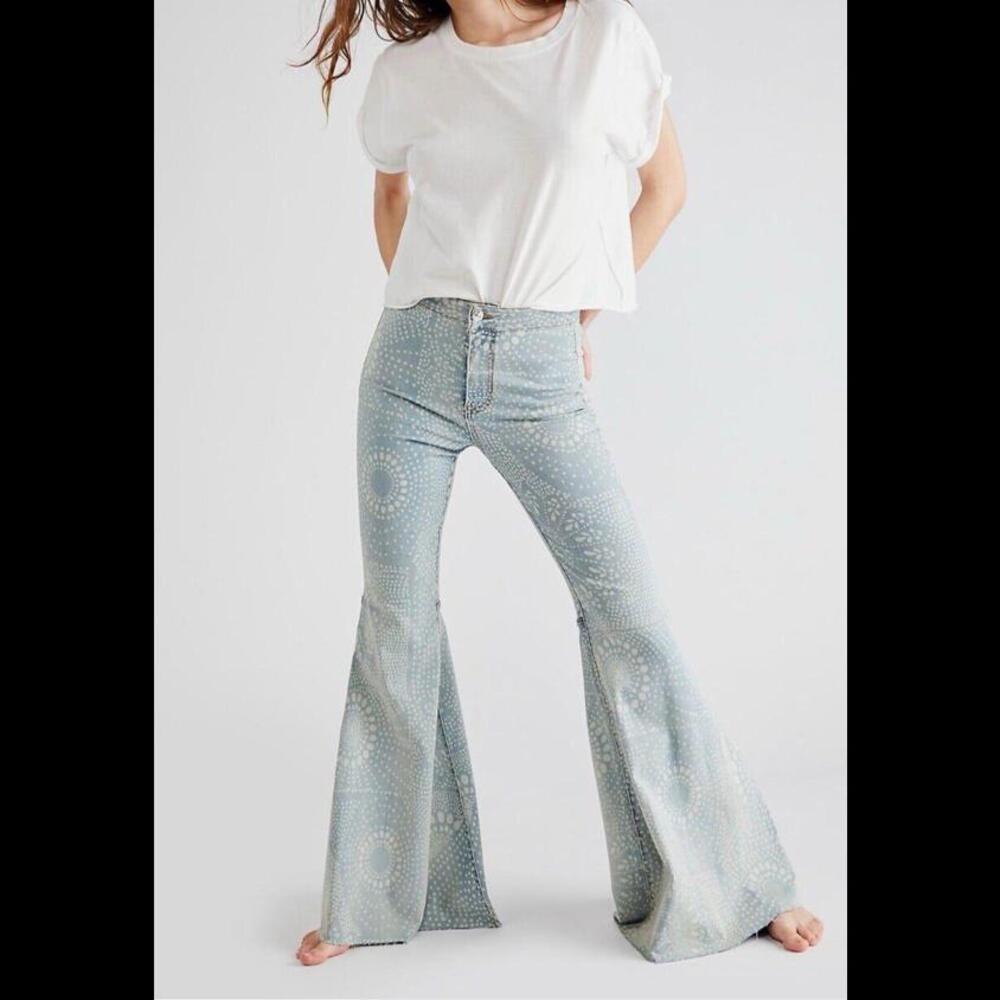 We The Free Flare Float Jeans Size 30